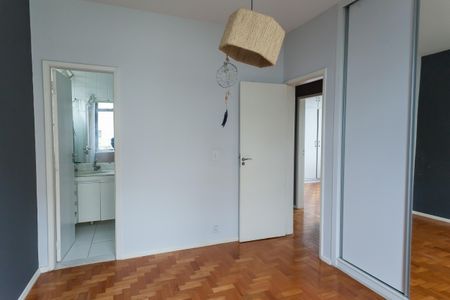 Apartamento à venda com 120m², 3 quartos e 1 vaga Apartamento à venda com 120m², 3 quartos e 1 vagasuite
