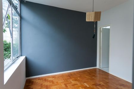 Apartamento à venda com 120m², 3 quartos e 1 vaga Apartamento à venda com 120m², 3 quartos e 1 vagasuite