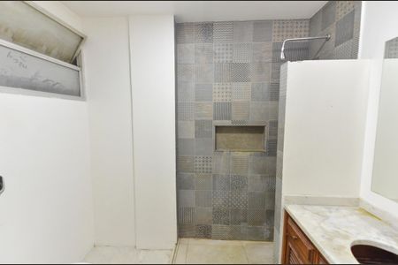 Apartamento à venda com 120m², 3 quartos e 2 vagasBanheiro 1