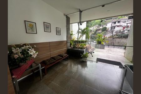 Apartamento à venda com 120m², 3 quartos e 2 vagasHall