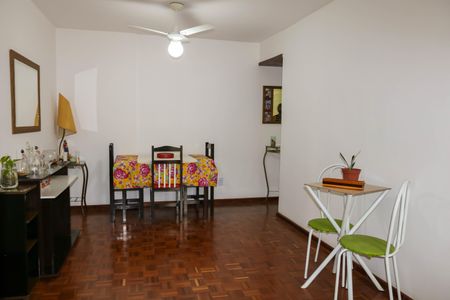 Apartamento para alugar com 66m², 2 quartos e 1 vaga Apartamento para alugar com 66m², 2 quartos e 1 vagaSala