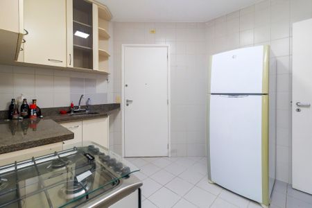Apartamento para alugar com 96m², 3 quartos e 2 vagas Apartamento para alugar com 96m², 3 quartos e 2 vagasCozinha
