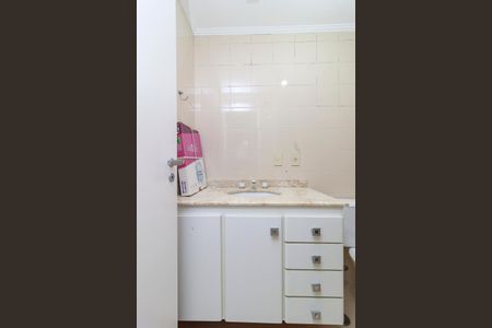 Apartamento para alugar com 96m², 3 quartos e 2 vagas Apartamento para alugar com 96m², 3 quartos e 2 vagasBanheiro 2