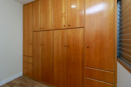 Apartamento para alugar com 96m², 3 quartos e 2 vagas Apartamento para alugar com 96m², 3 quartos e 2 vagasQuarto 2