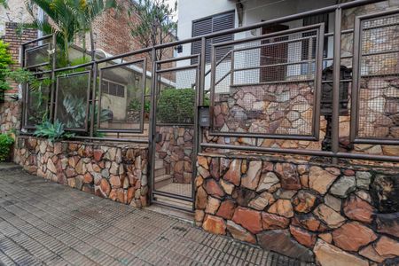 Casa de condomínio à venda com 183m², 4 quartos e 2 vagasFachada 