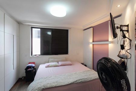 Casa de condomínio à venda com 183m², 4 quartos e 2 vagasSuíte 1