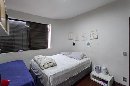 Casa de condomínio à venda com 183m², 4 quartos e 2 vagasQuarto 1