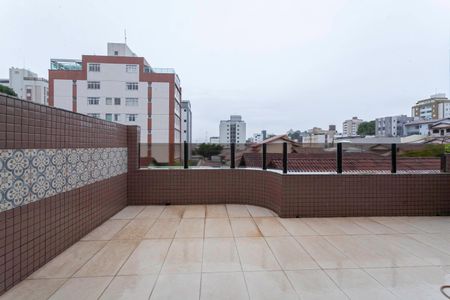 Casa de condomínio à venda com 183m², 4 quartos e 2 vagasTerraço