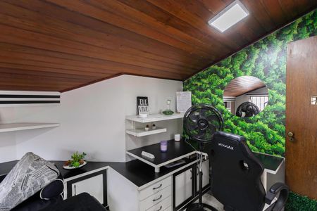 Casa de condomínio à venda com 183m², 4 quartos e 2 vagasSuíte 2