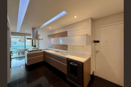 Apartamento para alugar com 200m², 3 quartos e 4 vagasCozinha 