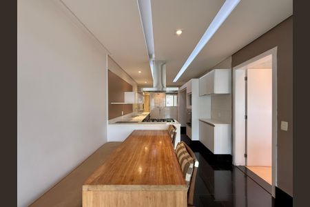 Apartamento para alugar com 200m², 3 quartos e 4 vagasCozinha 