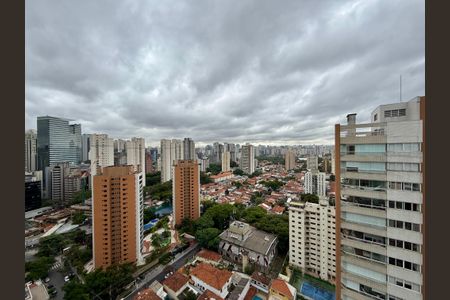 Apartamento para alugar com 200m², 3 quartos e 4 vagasVista 
