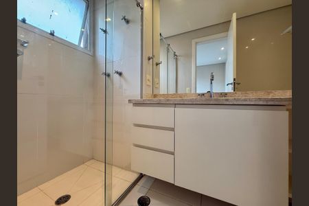 Apartamento para alugar com 200m², 3 quartos e 4 vagasBanheiro Suíte 1