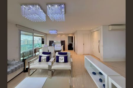 Apartamento para alugar com 200m², 3 quartos e 4 vagasSala 