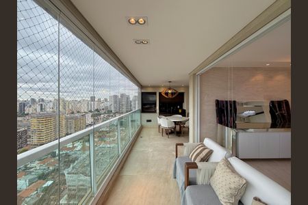 Apartamento para alugar com 200m², 3 quartos e 4 vagasVaranda 