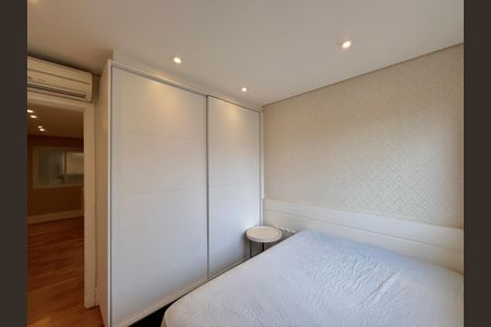 Apartamento para alugar com 200m², 3 quartos e 4 vagasSuíte 1