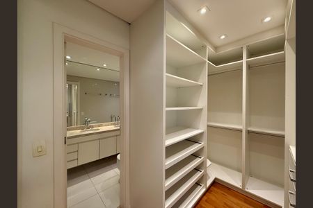 Apartamento para alugar com 200m², 3 quartos e 4 vagasCloset Suíte 3