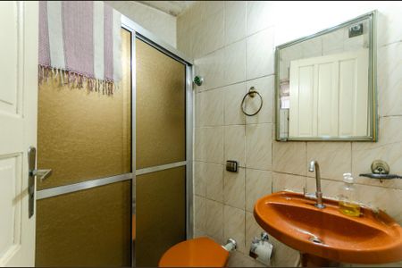 Casa à venda com 220m², 4 quartos e 2 vagasBanheiro 2 - Casa 2