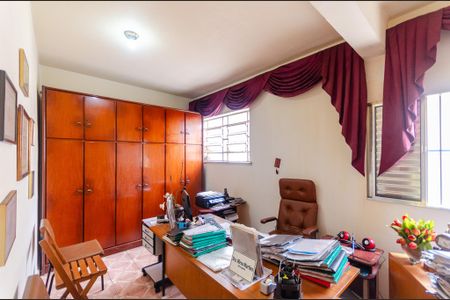 Casa à venda com 220m², 4 quartos e 2 vagasQuarto 1 - Casa 1