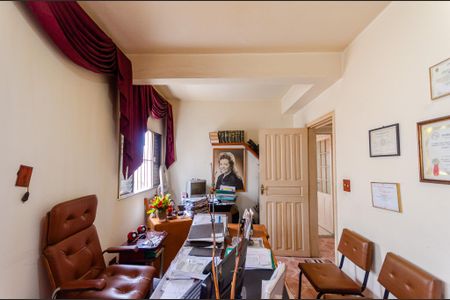 Casa à venda com 220m², 4 quartos e 2 vagasQuarto 1 - Casa 1