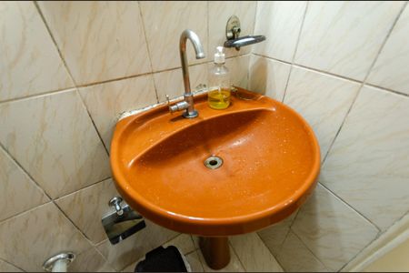 Casa à venda com 220m², 4 quartos e 2 vagasBanheiro 2 - Casa 2