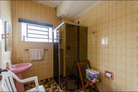 Casa à venda com 220m², 4 quartos e 2 vagasBanheiro - Casa 1