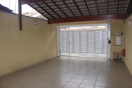 Casa à venda com 219m², 4 quartos e 4 vagasGaragem 