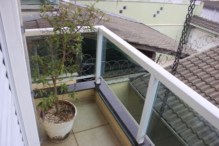 Casa à venda com 219m², 4 quartos e 4 vagasVaranda 