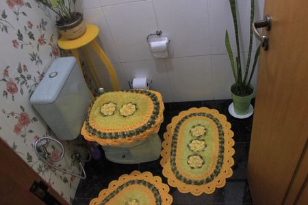 Casa à venda com 219m², 4 quartos e 4 vagasLavabo 