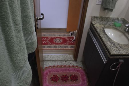 Casa à venda com 219m², 4 quartos e 4 vagasBanheiro da Suíte 