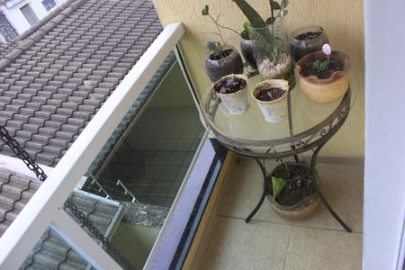 Casa à venda com 219m², 4 quartos e 4 vagasVaranda 