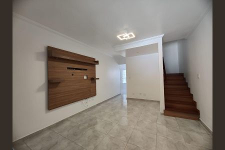 Sala de casa de condomínio à venda com 2 quartos, 105m² em Vila Clara, São Paulo