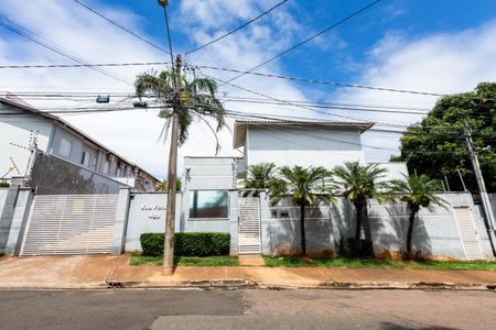 Casa de condomínio à venda com 97m², 3 quartos e 2 vagas Casa de condomínio à venda com 97m², 3 quartos e 2 vagasFachada do Condomínio