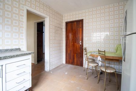 Casa à venda com 450m², 3 quartos e 5 vagasCozinha 