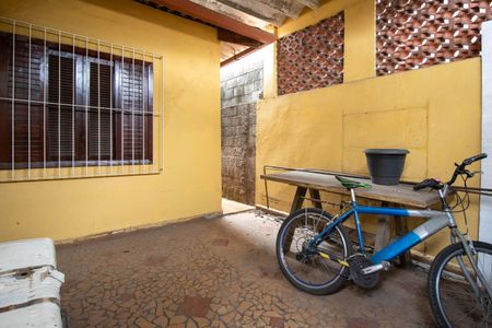 Casa à venda com 450m², 3 quartos e 5 vagasQuintal