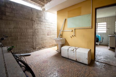 Casa à venda com 450m², 3 quartos e 5 vagasQuintal