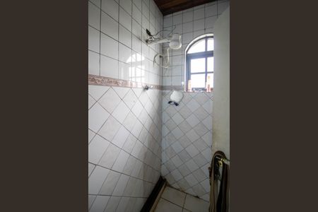 Casa à venda com 450m², 3 quartos e 5 vagasBanheiro Casa 2