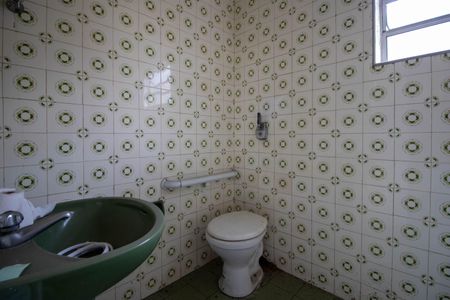 Casa à venda com 450m², 3 quartos e 5 vagasBanheiro