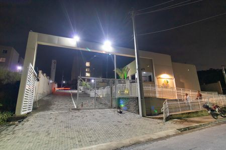 Apartamento para alugar com 50m², 2 quartos e 1 vaga Apartamento para alugar com 50m², 2 quartos e 1 vagaFachada