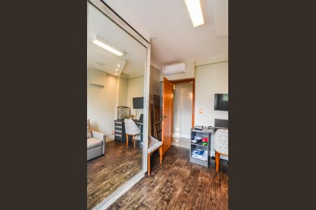 Apartamento à venda com 140m², 3 quartos e 2 vagas Apartamento à venda com 140m², 3 quartos e 2 vagasQuarto 1