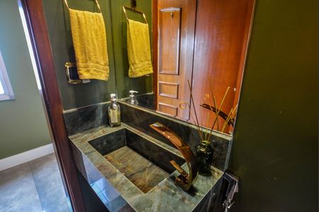 Apartamento à venda com 140m², 3 quartos e 2 vagas Apartamento à venda com 140m², 3 quartos e 2 vagasLavabo