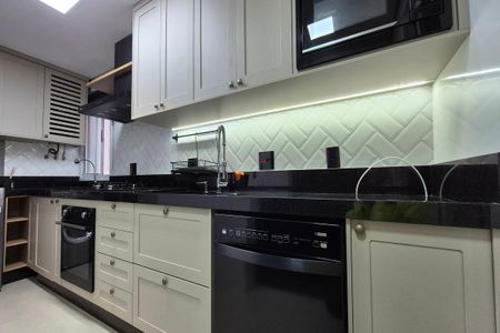 Apartamento para alugar com 112m², 3 quartos e 2 vagas Apartamento para alugar com 112m², 3 quartos e 2 vagasCozinha