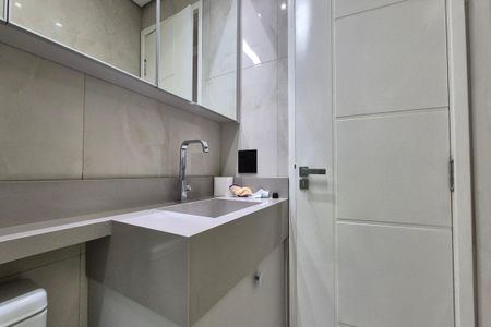 Apartamento para alugar com 112m², 3 quartos e 2 vagas Apartamento para alugar com 112m², 3 quartos e 2 vagasBanheiro da Suíte 1