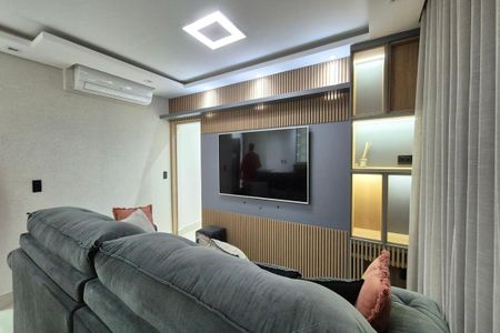 Apartamento para alugar com 112m², 3 quartos e 2 vagas Apartamento para alugar com 112m², 3 quartos e 2 vagasSala de TV