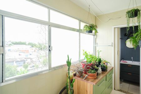 Apartamento à venda com 80m², 3 quartos e 1 vagaÁrea de serviço