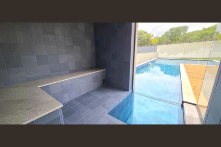 Casa de condomínio à venda com 550m², 4 quartos e 3 vagas