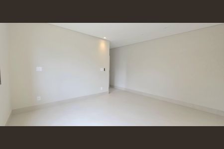 Casa de condomínio à venda com 550m², 4 quartos e 3 vagas