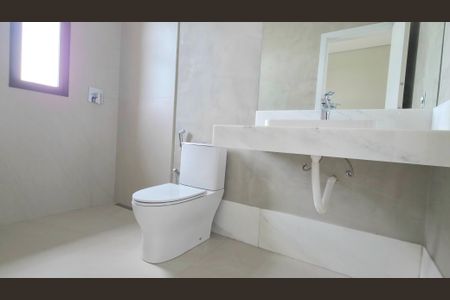 Casa de condomínio à venda com 550m², 4 quartos e 3 vagas