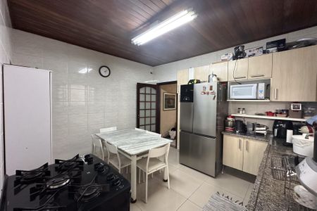 Casa para alugar com 120m², 4 quartos e 2 vagas