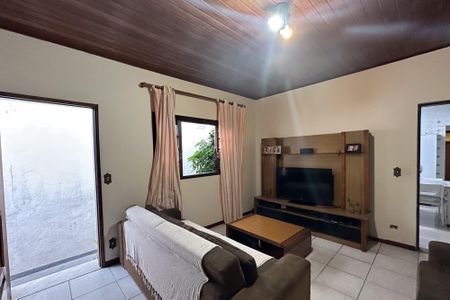 Casa para alugar com 4 quartos, 120m² em Água Rasa, São Paulo